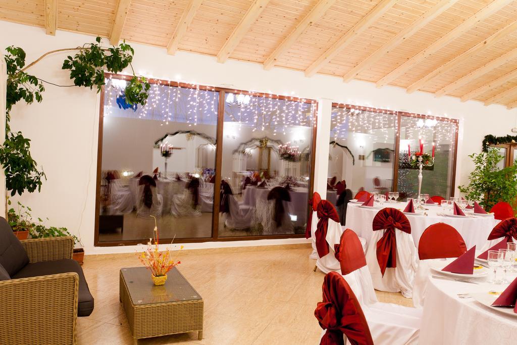 Pension Club Montana Campina Exterior foto