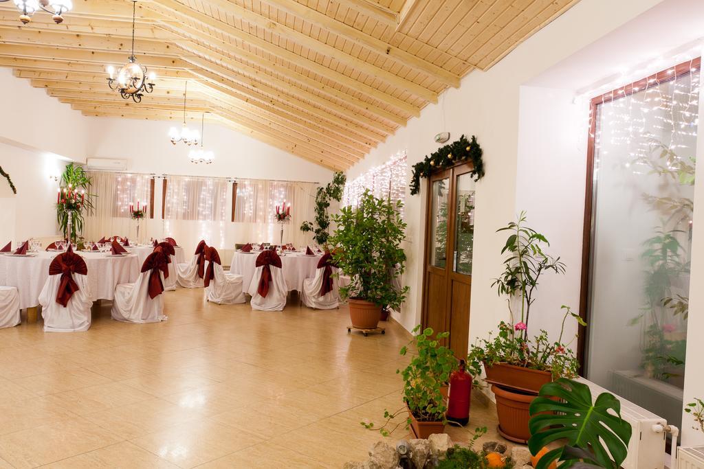 Pension Club Montana Campina Exterior foto