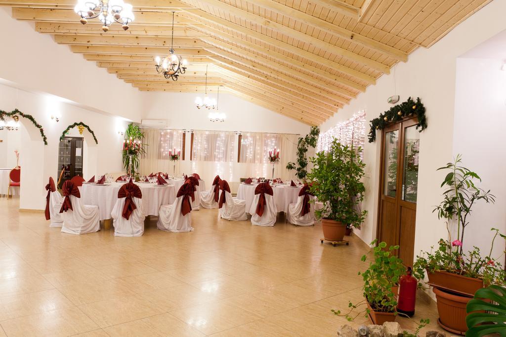Pension Club Montana Campina Exterior foto