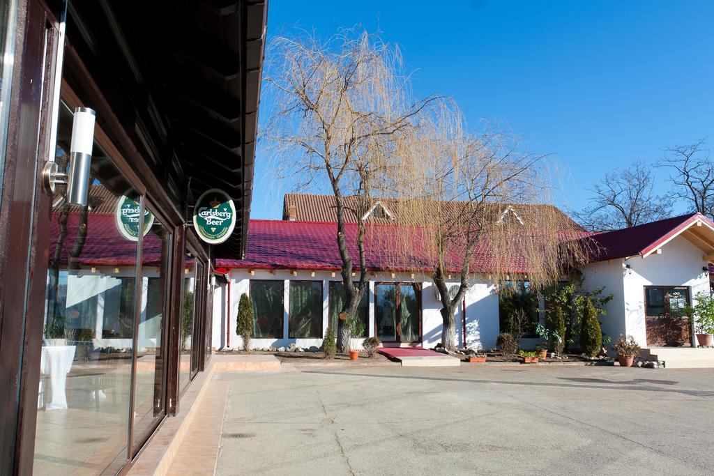Pension Club Montana Campina Exterior foto