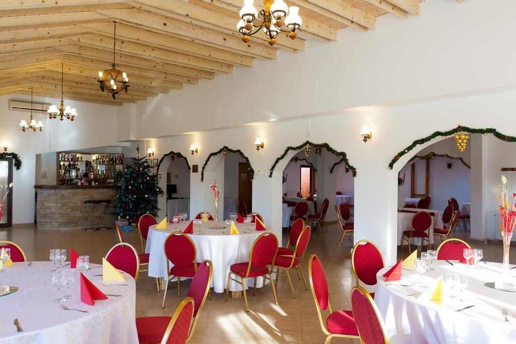 Pension Club Montana Campina Exterior foto
