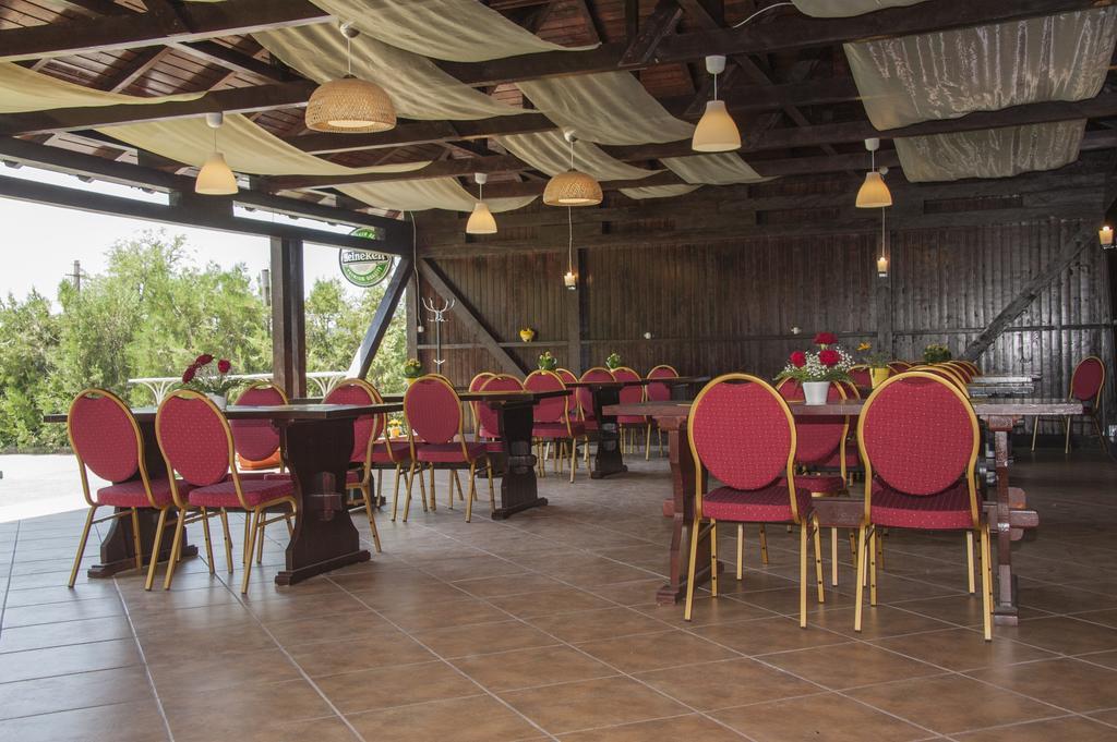 Pension Club Montana Campina Exterior foto